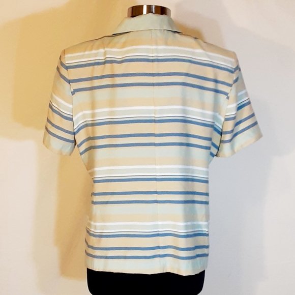 Sag Harbor Zip Up Top - Picture 3 of 5